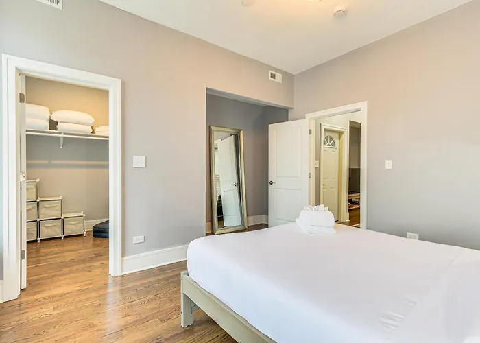 5 Mi To Dtwn: Ukrainian Village Apartment! Apartment Chicago